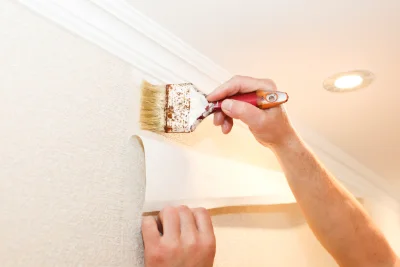 Pose de papier peint à la Possonnière — revêtements muraux et toiles de verre